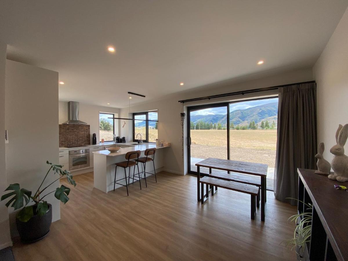 Relax In Rural Wanaka Villa Queensberry Exteriör bild